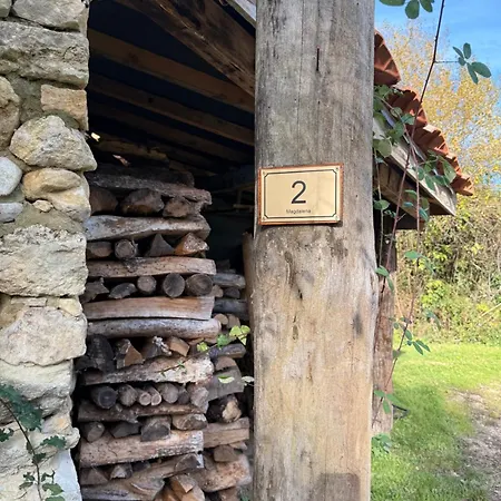 Small House, Charming Cabin, Cozy Place