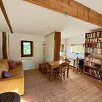 Hébergement de vacances Small House, Charming Cabin, Cozy Place