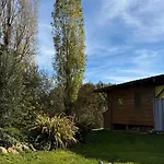 Small House, Charming Cabin, Cozy Place * Montbrun-Bocage
