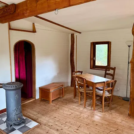 Small House, Charming Cabin, Cozy Place * Montbrun-Bocage