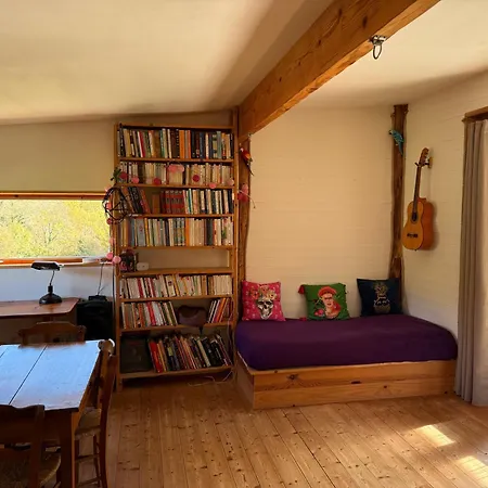 Small House, Charming Cabin, Cozy Place