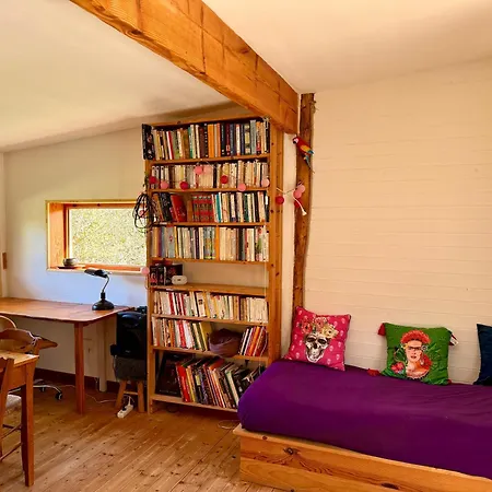 Small House, Charming Cabin, Cozy Place *