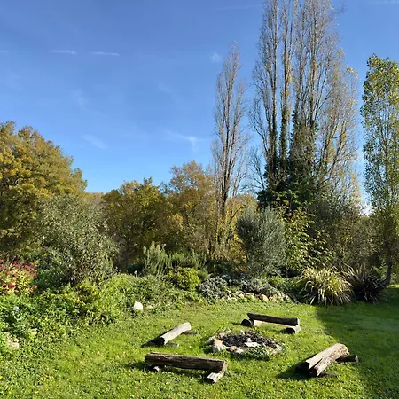 Small House, Charming Cabin, Cozy Place