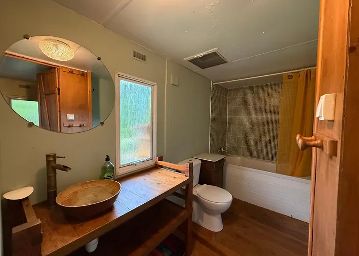 Small House, Charming Cabin, Cozy Place Сasa de vacaciones *