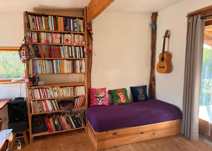 Small House, Charming Cabin, Cozy Place Сasa de vacaciones *