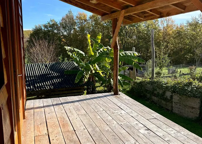 Small House, Charming Cabin, Cozy Place Сasa de vacaciones *